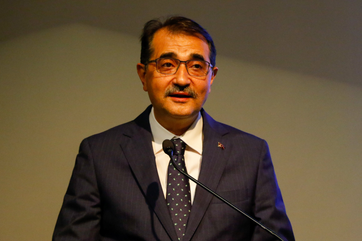 Bakan Dönmez: 'Türkiye büyüme hikayesi olan bir ülke'