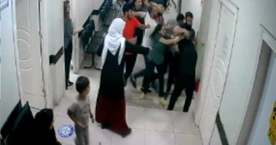 Bakanlığın tutuksuz yargılamaya itiraz ettiği doktora darp olayında 3 tutuklama