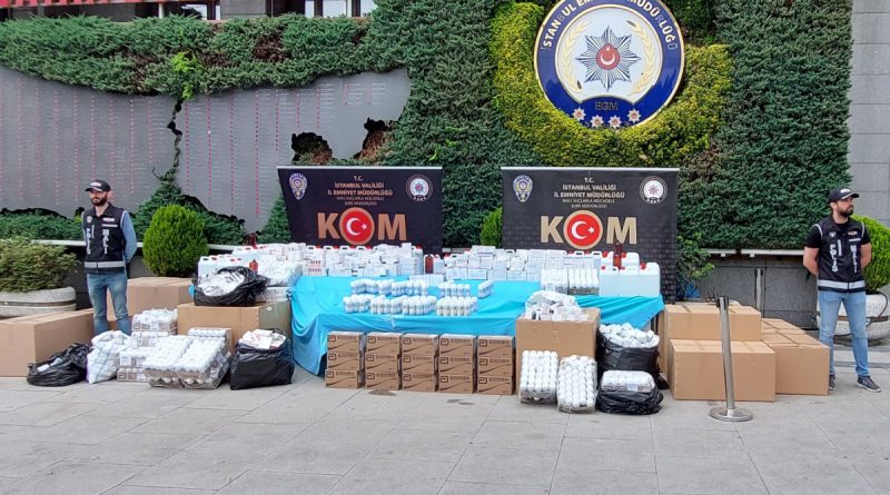 Bakırköy’de 'kayıt dışı ilaç' operasyonu: 3 bin kutuya yakın ilaç ele geçirildi