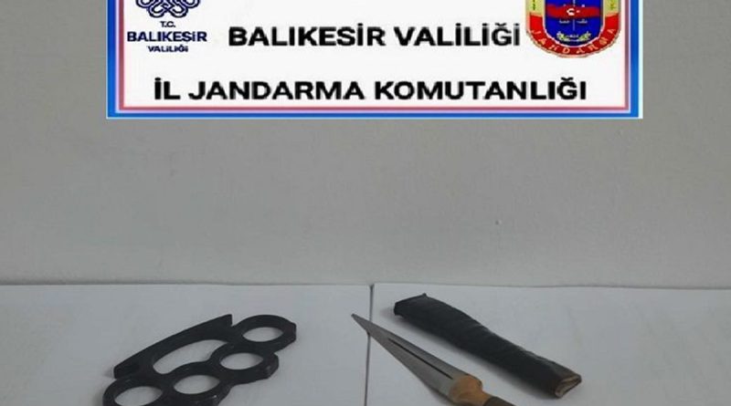 Balıkesir'de polis ve jandarmadan 75 şahsa gözaltı