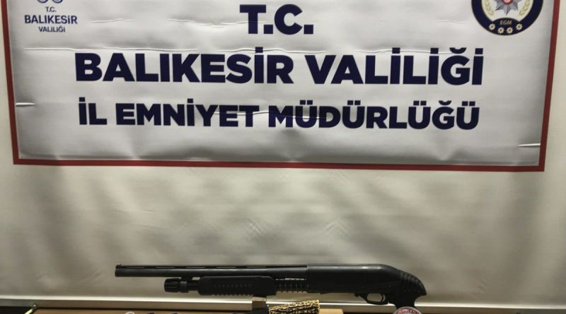 Balıkesir'de polisten asayiş ve uyuşturucu operasyonu
