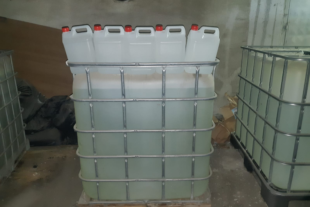 Başkentte sahte alkol üreticilerine darbe: 34 bin litre alkol ele geçirildi