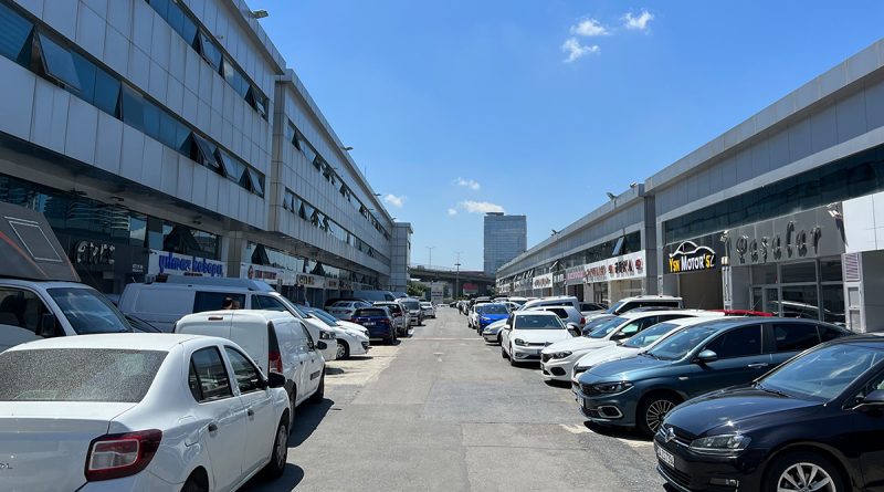 Bayram öncesi ikinci el otomobil piyasasında yaprak kıpırdamıyor