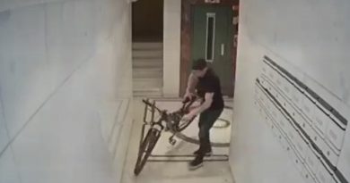 Beykoz’da bisiklet hırsızının rahat tavırları pes dedirtti