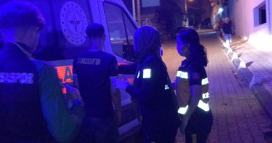 Bilecik'te iş yerinde çıkan yangında 1 kişi dumandan etkilendi