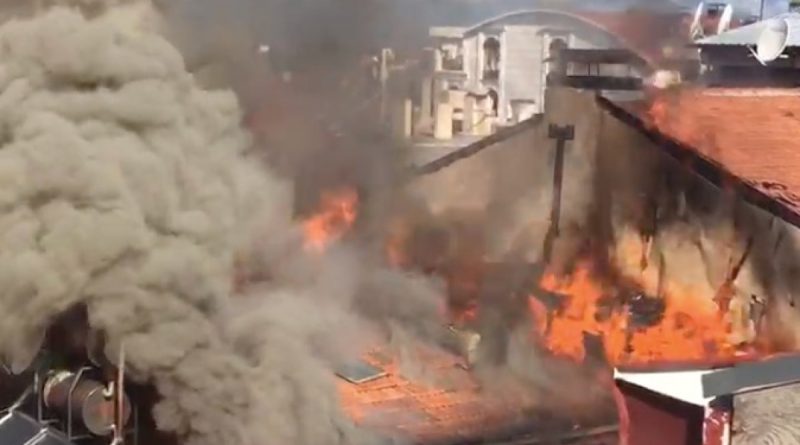 Burdur'da çatı katı yangını: 1 yaralı