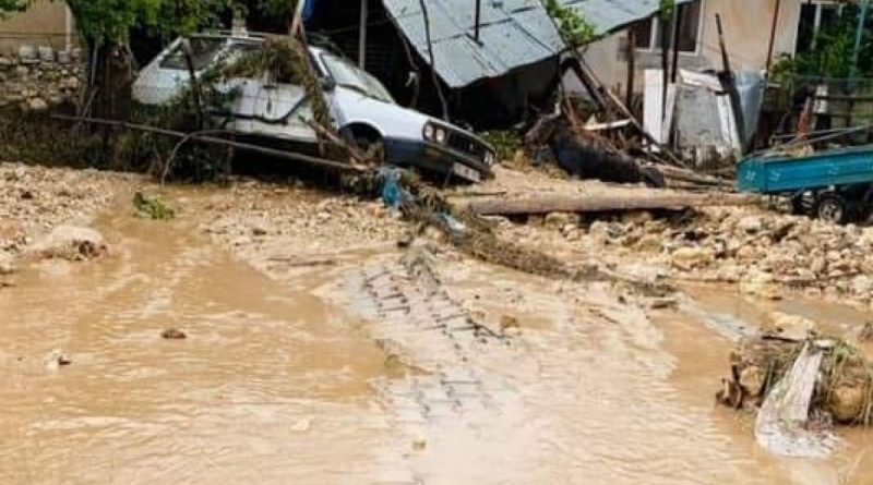 Burdur'da sel felaketi hayatı felç etti