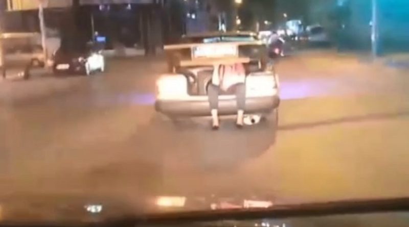 Bursa'da bagajda yolcu taşıyan sürücüye ceza yağdı