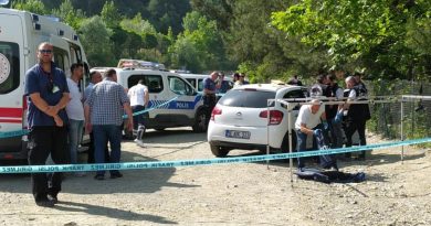 Bursa'da esrarengiz ölüm...Yanında tabanca bulundu