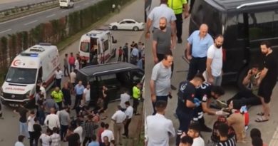 Bursa’da panelvan araçlar birbirine çarptı : Ortalık savaş alanına döndü