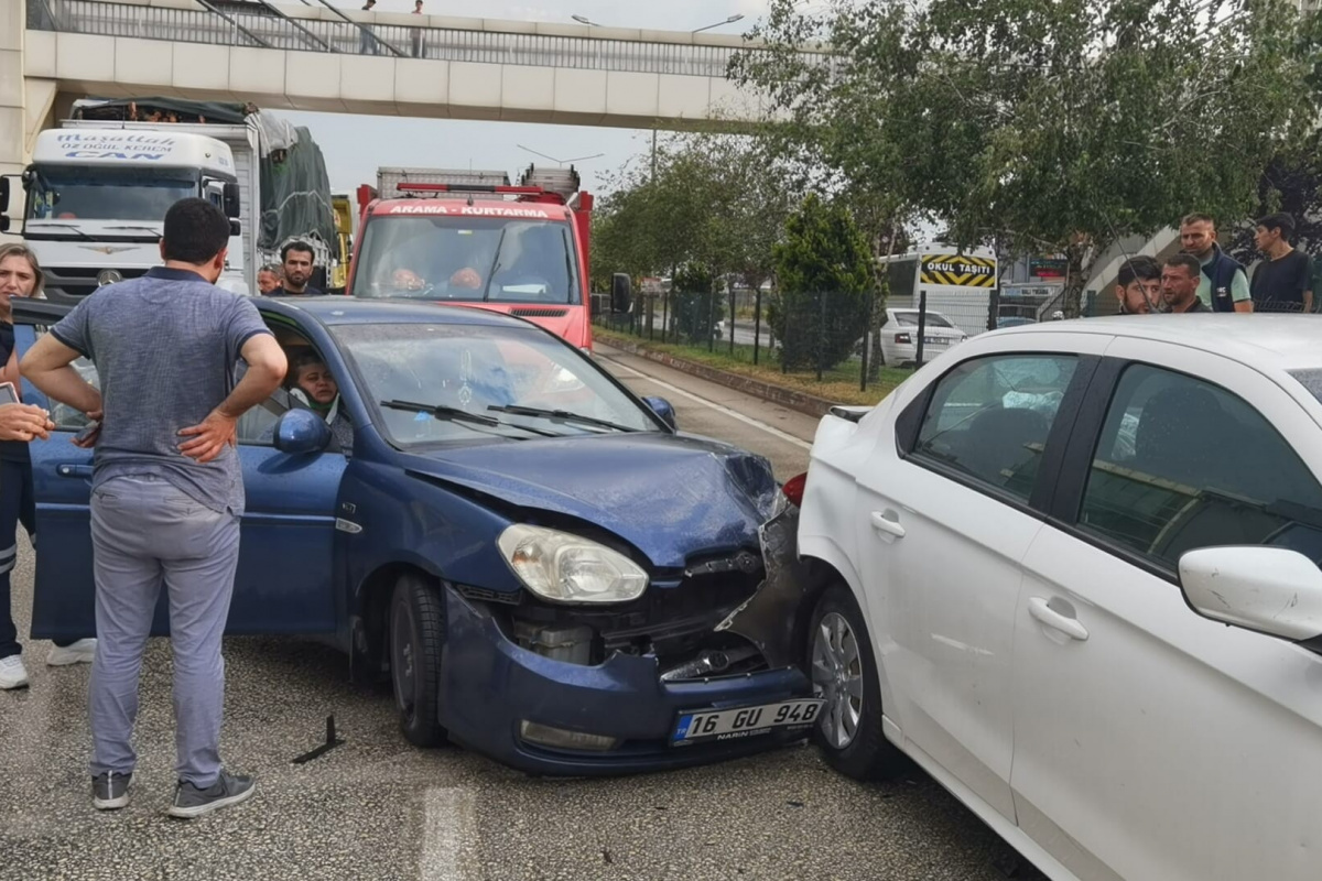 Bursa'da zincirleme kaza: 8 yaralı