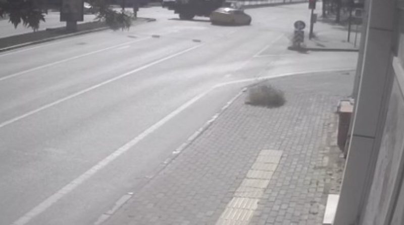 Bursa'daki feci kaza güvenlik kamerasına yansıdı
