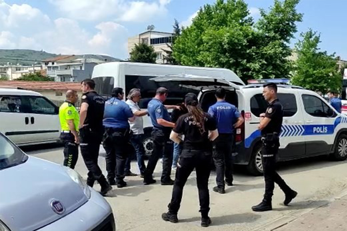 Bursa'daki kavgada kan aktı: 2 yaralı