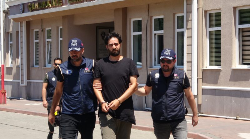 Çanakkale'de gözaltına alınan HDP'li milletvekilinin oğlu adliyeye sevk edildi