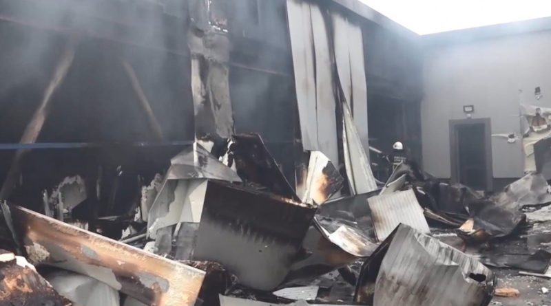 Çekilen görüntüler yanan kimya fabrikasındaki hasarı gözler önüne serdi