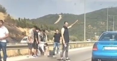 Çeşme otoyolunda trafik kazası: 1 ölü, 1 yaralı