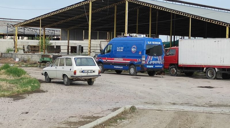 Çiftlikte çalışan işçi ölü bulundu