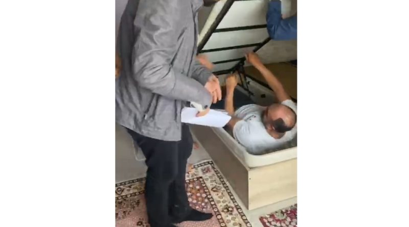 Çocuk cinayetinden ve 38 ayrı suçtan aranan şahıs, bazanın altında yakalandı