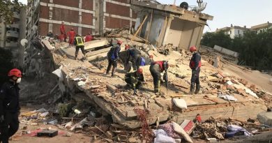 Depremde 15 kişiye mezar olan apartman davasında, 3 sanığa hapis cezası verildi