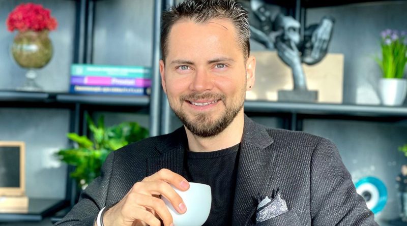 Dr. Işık: 'Sıcak yaz günlerinde su içmeyi ihmal etmeyin'