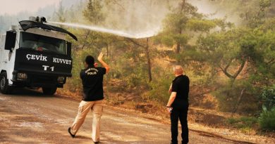 Emniyet'ten Marmaris’teki yangın söndürme çalışmalarına destek