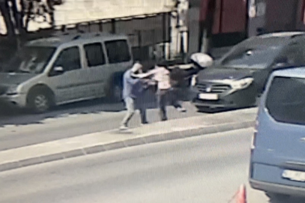 Engelli genci soydu, kendini yerden yere vurdu, kamyonet ezdi