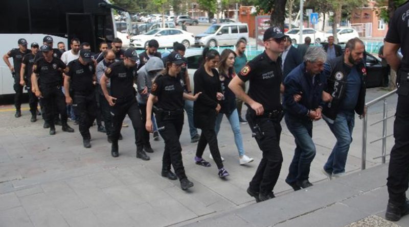 Erzurum’da ‘Torba Patlatma Operasyonu’nda 8 şüpheli tutuklandı
