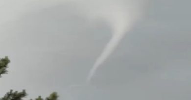 Esenboğa Havalimanı üzerinde hortum oluştu, uçaklar piste inemedi