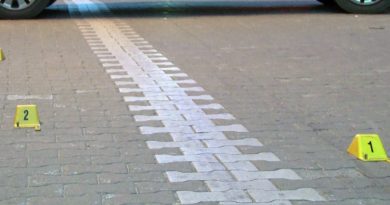 Esenyurt’ta kuruyemişçiye silahlı saldırı