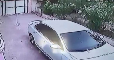 Ev ahalisi uykuda, hırsız iş başında