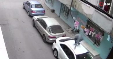 Eve giren hırsız yakalanacağını anlayınca pencereden böyle atladı