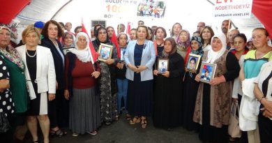 Evlat direnişine kadın muhtarlardan destek