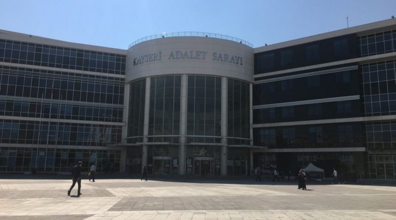 FETÖ üyeliğinden ceza alan sanık yeniden yargılanmaya başlandı