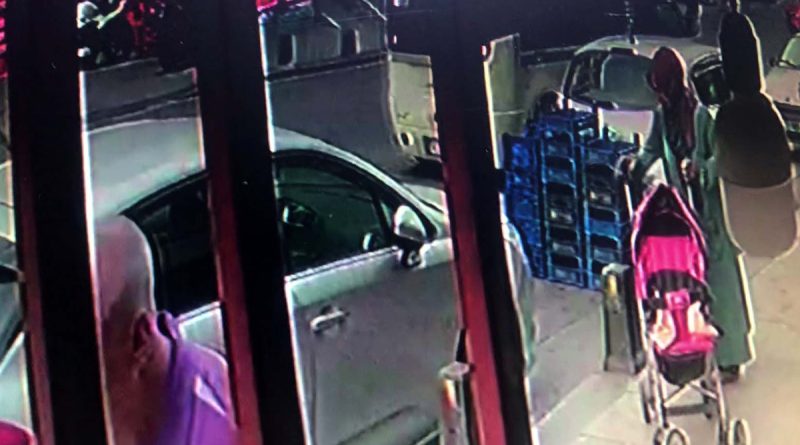 Gaziosmanpaşa’da bebek arabası hırsızlığı kamerada