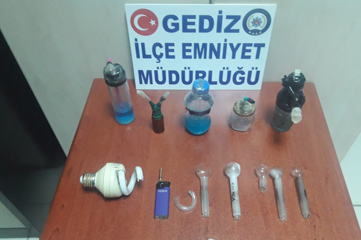 Gediz’de polis uyuşturucuya geçit vermiyor