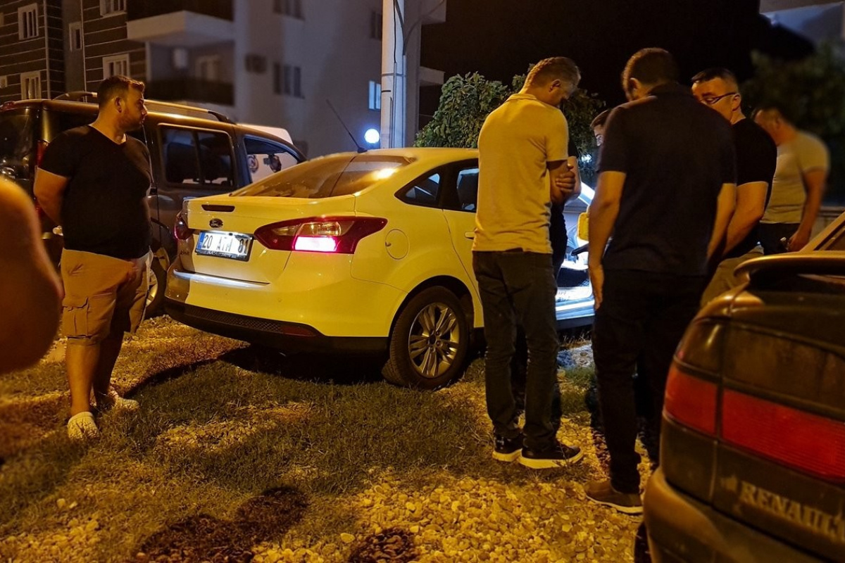 Genç iş insanı evinde ölü bulundu