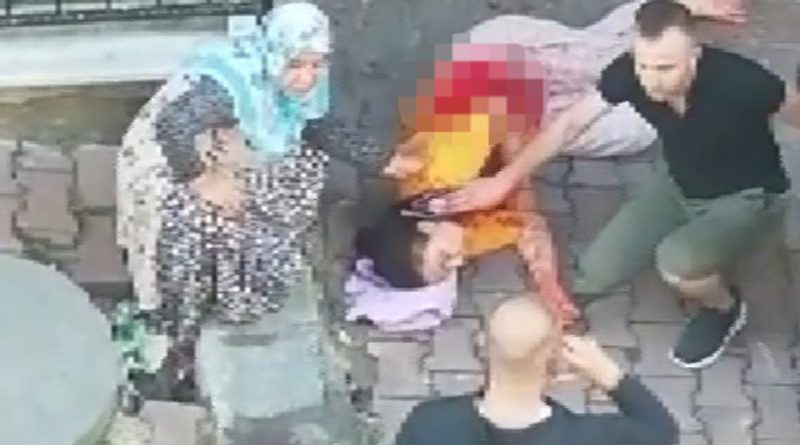 Genç kız tartıştığı annesini bıçakladı