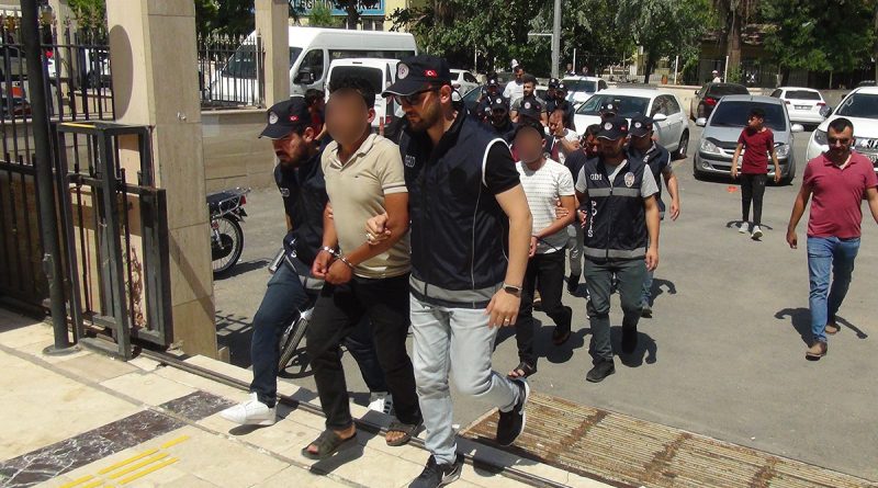 Göçmen kaçakçılığı iddiasıyla gözaltına alınan 7 organizatör adliyede