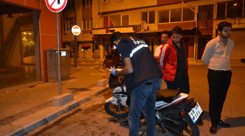 Görüntülü konuşurken motosikletinin çalındığını telefon kamerasından gördü