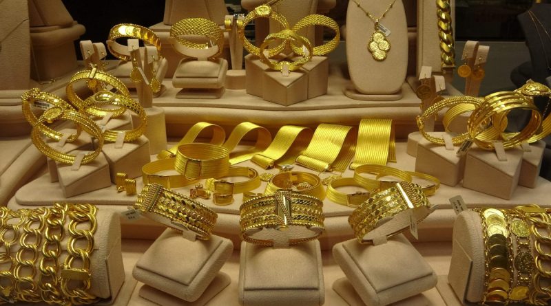 Gram altın bin lirayı aştı, yatırımcısını sevindirdi, düğün yapacak olanları üzdü