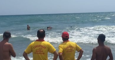 Hatay’da rip akıntısına kapılan vatandaş kurtarıldı