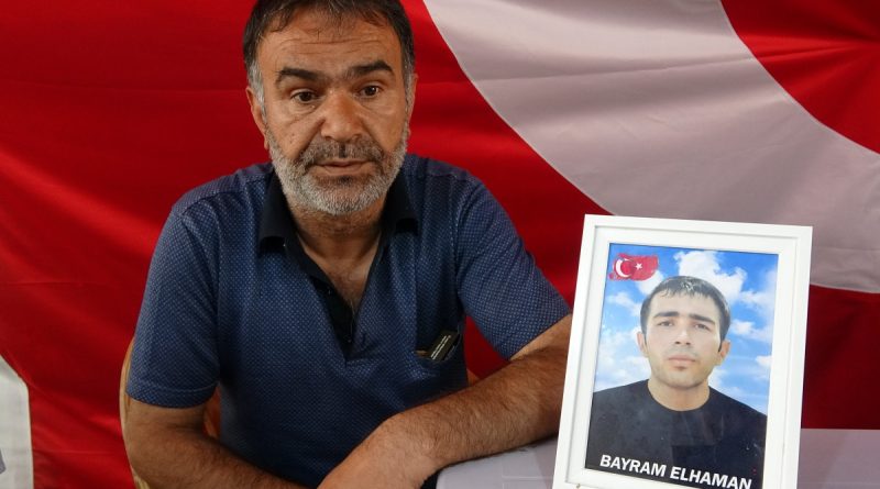 HDP Diyarbakır İl Başkanlığı önündeki evlat nöbeti bin 7’nci gününde