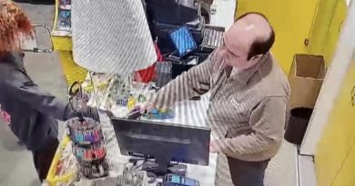 İstanbul’da ilginç dolandırıcılık: İki kardeş kredi kartını markette kullanınca yakalandı