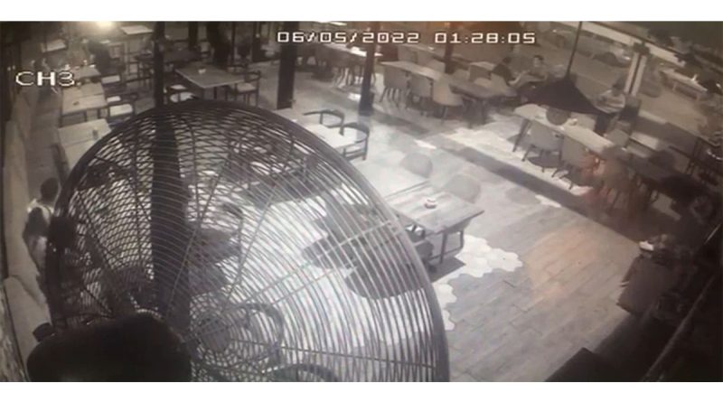 İstanbul’da kafeteryadaki korkunç cinayet kamerada: Kadın tuzağa çekti, husumetlisi öldürdü