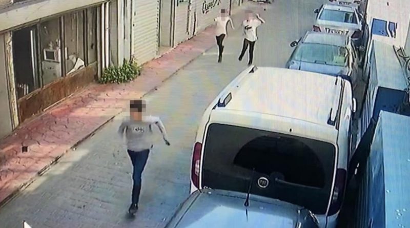 İstanbul’da polisi alarma geçiren olay: Çocukların attığı şişe kiliseye düşünce ortalık karıştı