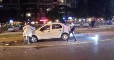 İzmir’de seyir halindeki otomobile silahlı saldırı: 1 ölü, 1 yaralı