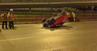 Kadıköy D-100 karayolunda feci kaza! Otomobilde gaz kaçağı sebebiyle karayolu bir süre trafiğe kapatıldı