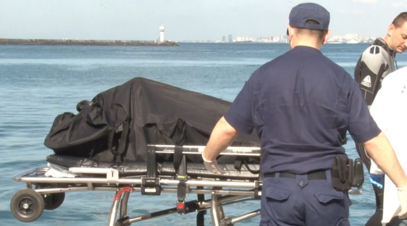 Kadıköy’de denize düştü, cansız bedeni kıyıya çıkarıldı