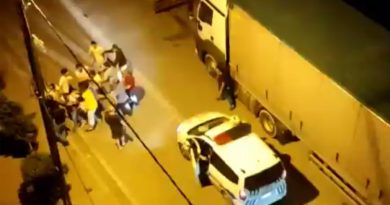 Kadına şiddet iddiası komşuları sokağa döktü