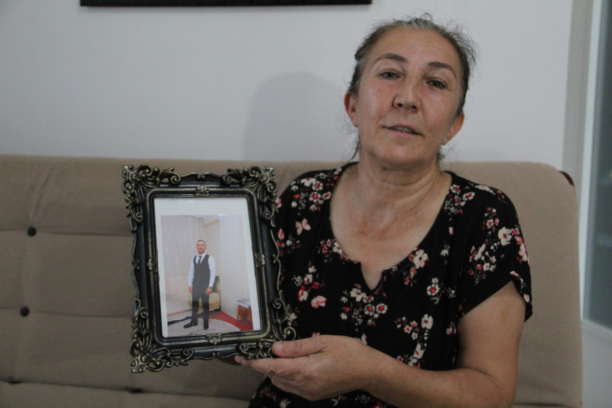 Kadir Şeker'in yeniden yargılanacağı haberi, maktulün gözü yaşlı annesini sevindirdi